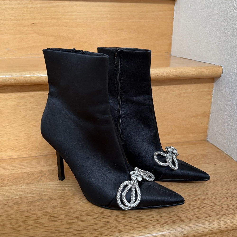 Steve Madden boot heels